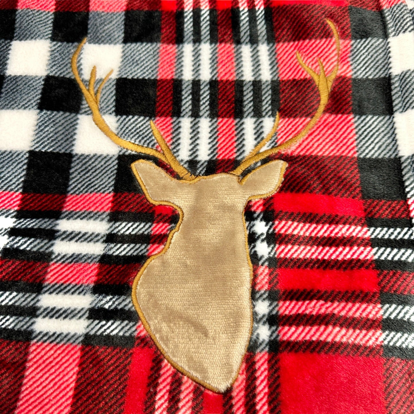 Elle Decor Throw Blanket 72x47 Red Black Plaid Deer Head Embellishment Soft