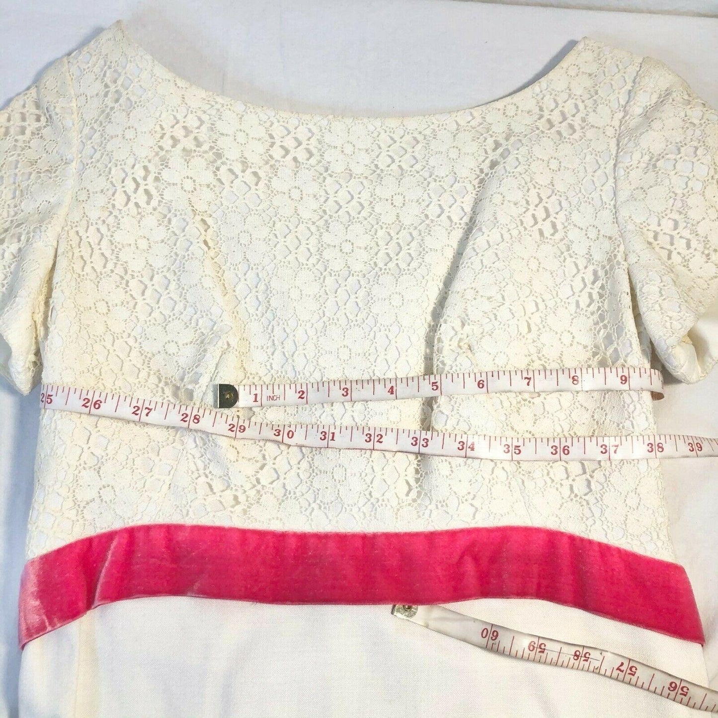 Vintage White Lace Maxi Dress Pink Velvet Waist Cap Sleeves Elegant Formal Wear