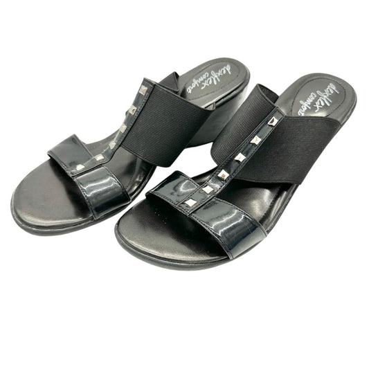 Dexflex Comfort Sandals Size 9 Black 2.5 inch Wedge Heels Studded Straps Slip On