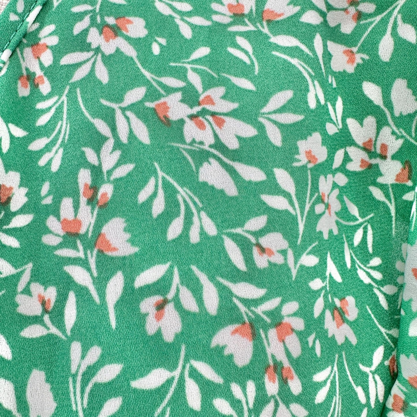 Haptics Blouse Womens S Green Floral Print Flutter Sleeves Buttons Ribbon Tie