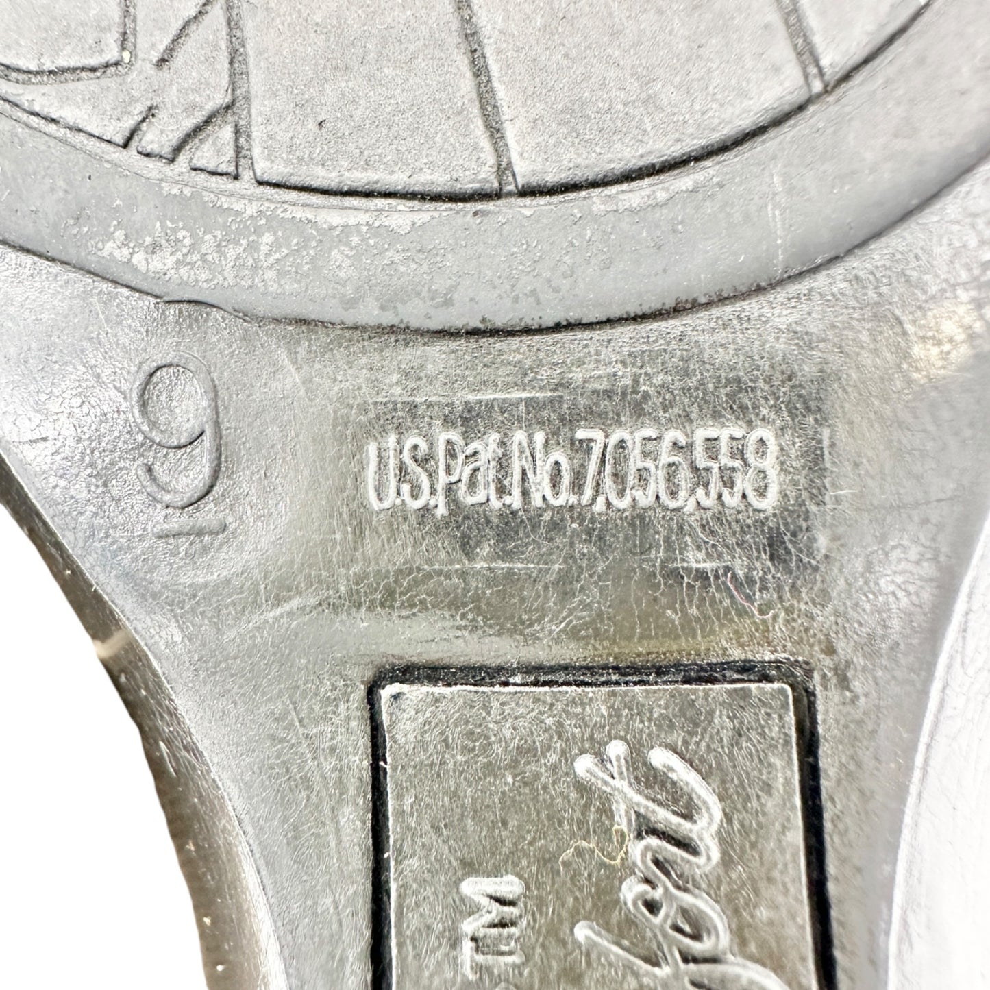 Dexflex Comfort Sandals Size 9 Taupe 2.5 inch Black Wedge Heels Studded Slip On