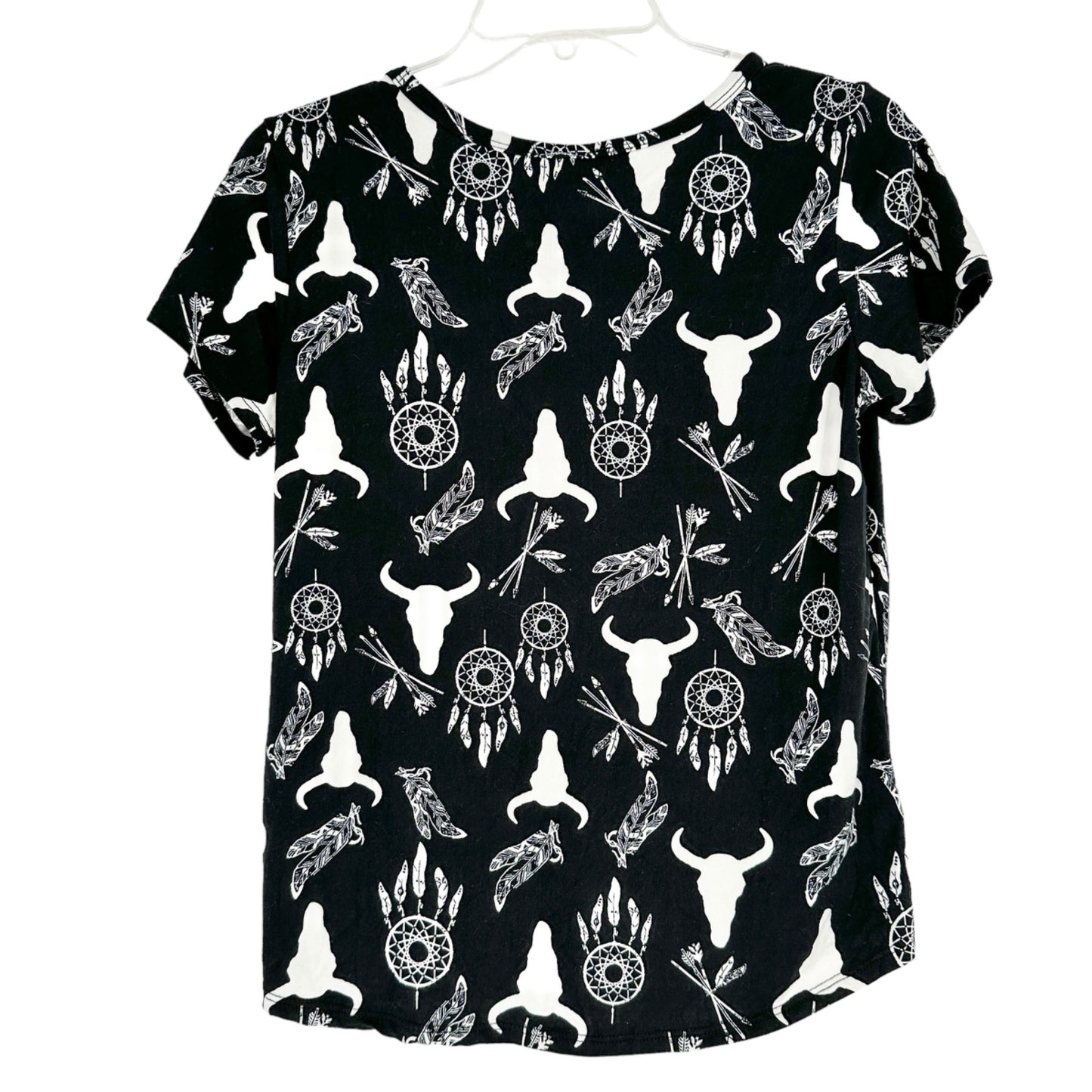 Free Kisses Top Womens S Black White Western Motif Keyhole Neck SS EUC