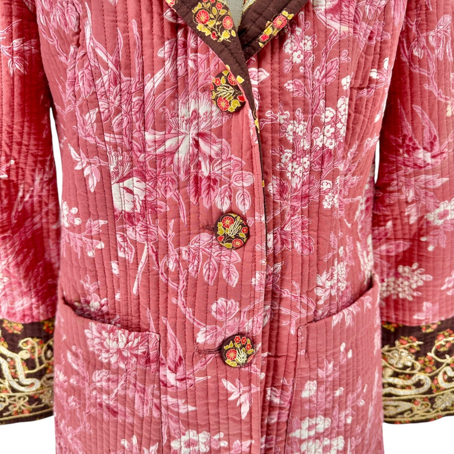 The J. Peterman Quilted Coat Womens Small Floral Embroidered LS Pockets