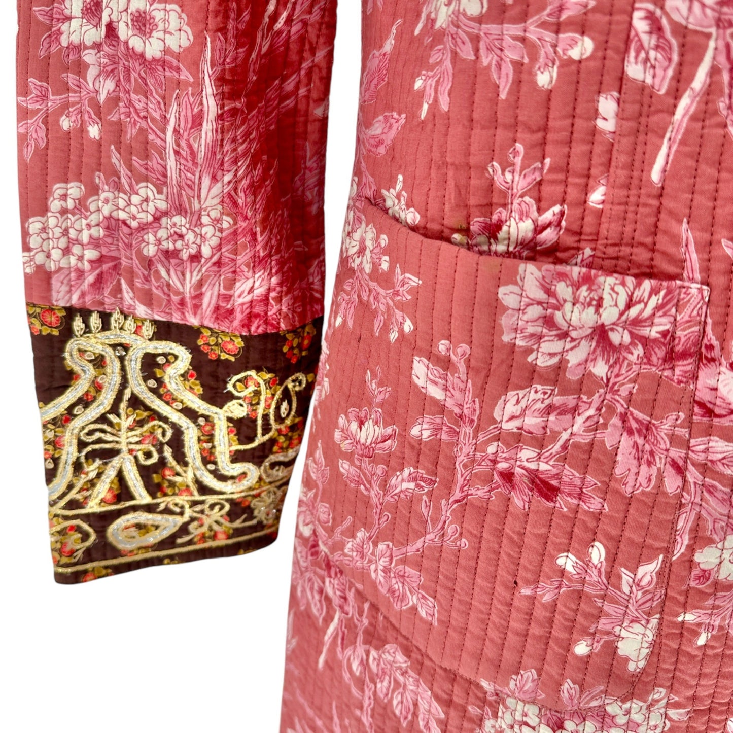 The J. Peterman Quilted Coat Womens Small Floral Embroidered LS Pockets