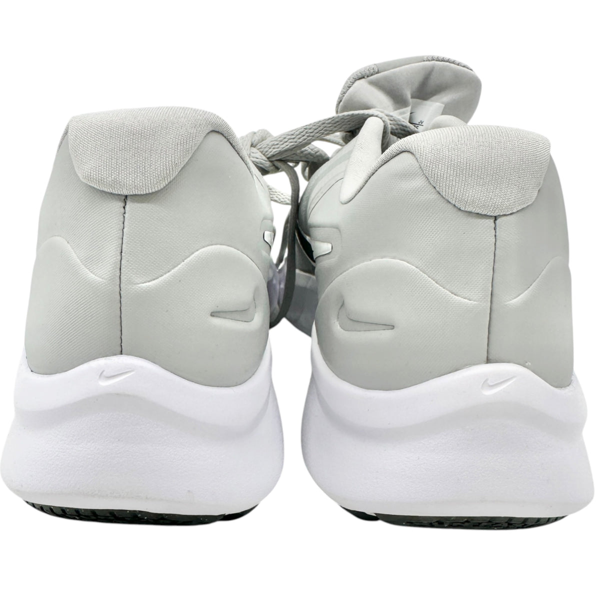 Nike Star Runner 2 Youth Running Shoes Gray White Size 6Y Lightweight Mesh Soft