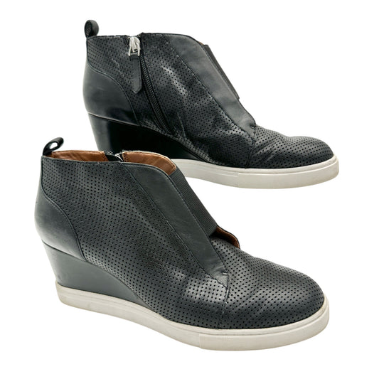 Linea Paolo Wedge Sneaker Womens Size 8M Black Perforated Leather Side Zip