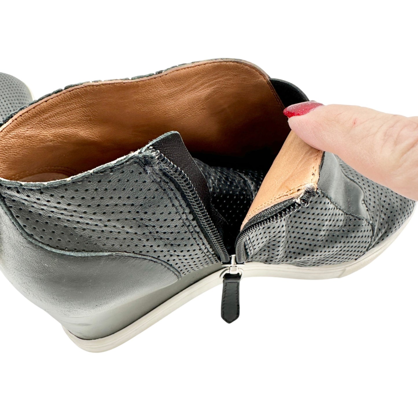 Linea Paolo Wedge Sneaker Womens Size 8M Black Perforated Leather Side Zip