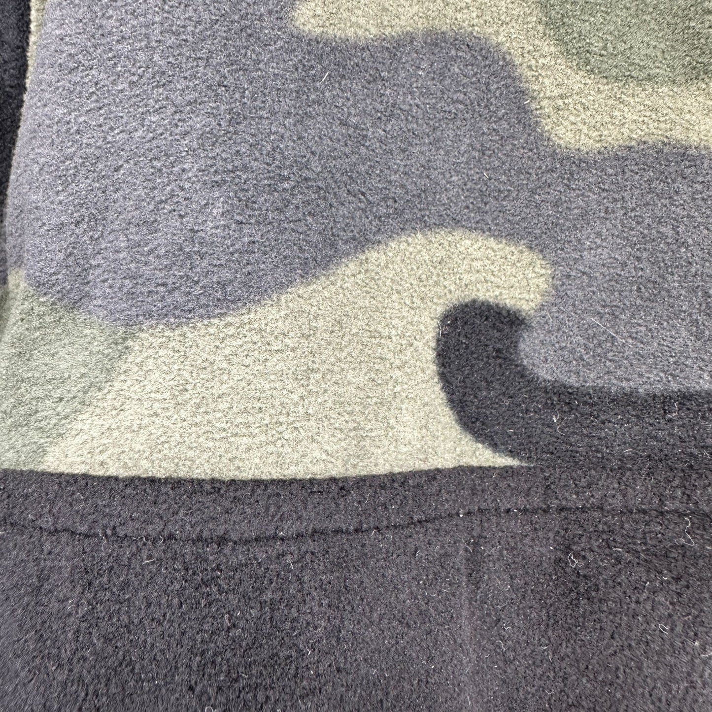 Oshkosh Bgosh Pullover Boys 10/10A Camo Half-Zip Fleece Sweatshirt Black Green