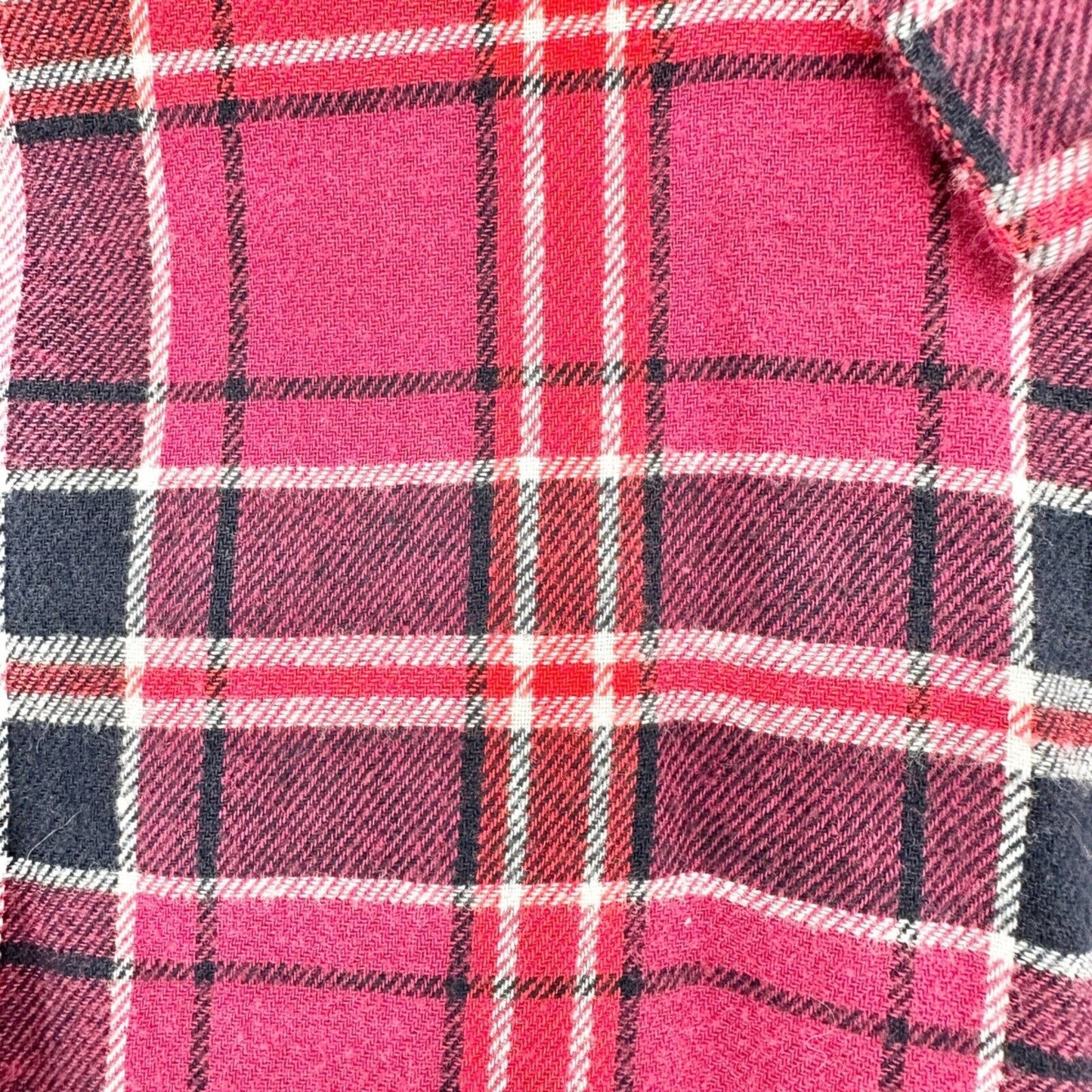 Basic Editions Set of 2 Flannel Shirts Men's XL Red and Blue Button Front LS