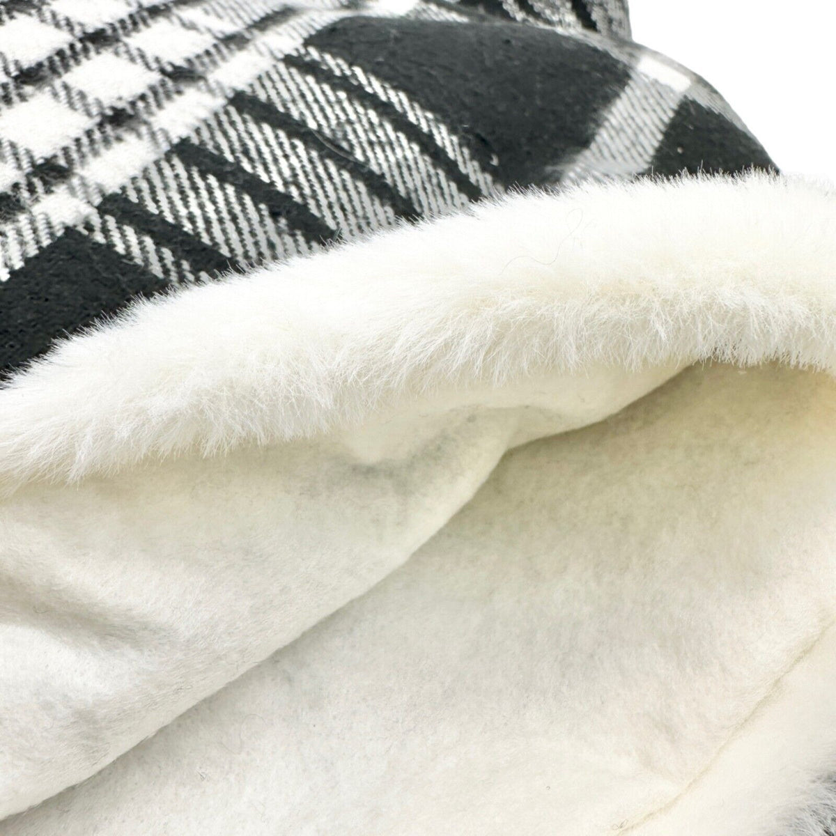 Ashland Holiday Christmas Tree Skirt Black White Plaid with Faux Fur Edge 48”