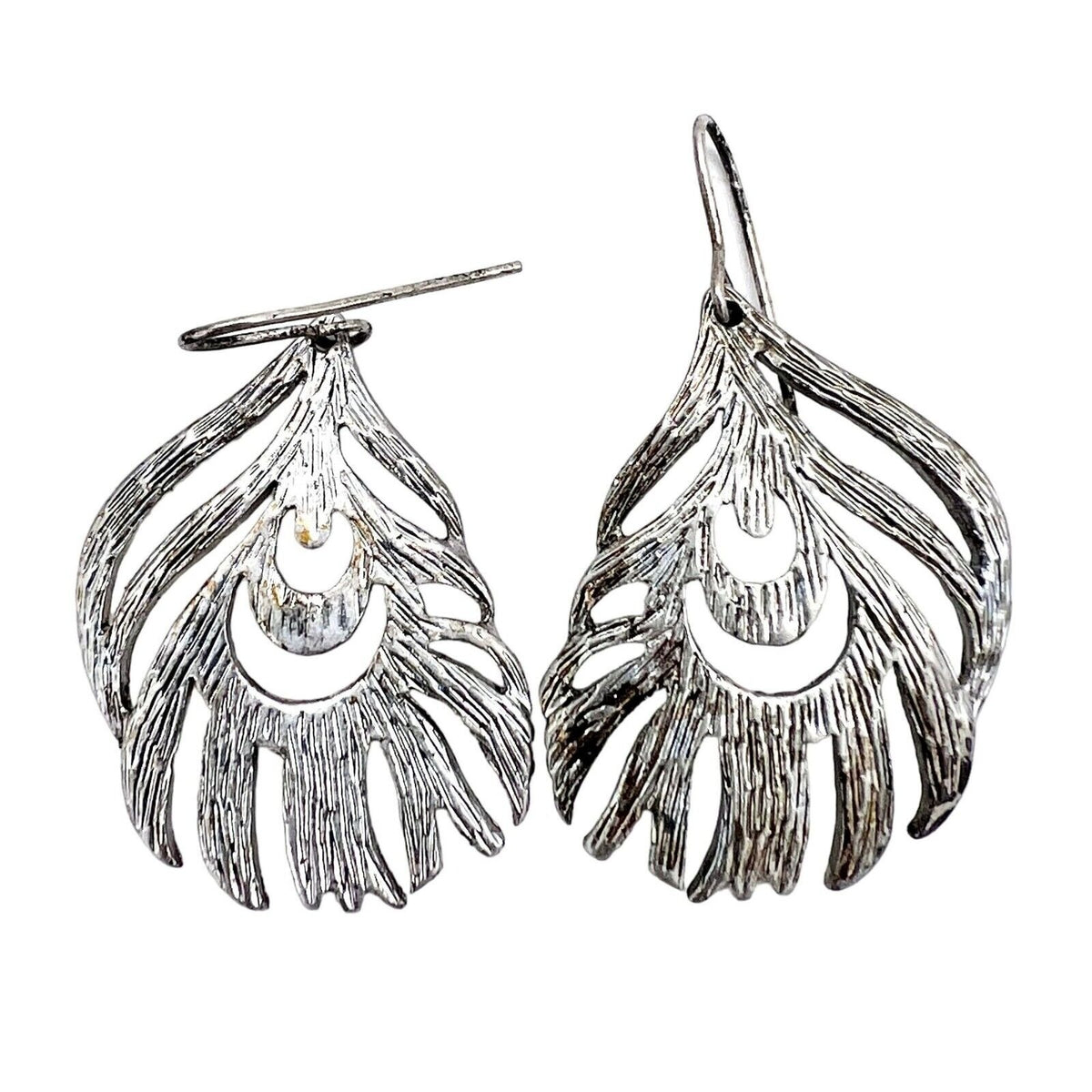 Earrings Pierced Drop Silver Tone Peacock Feathers Look