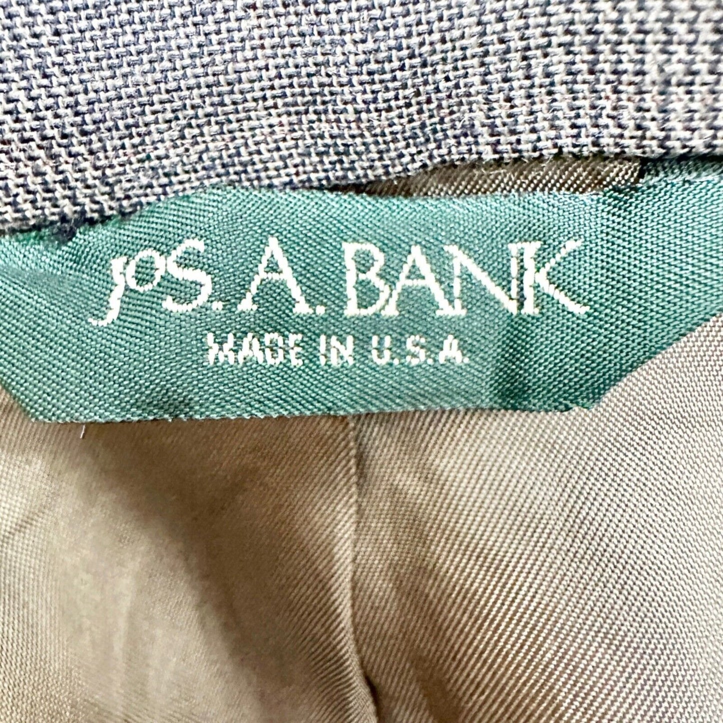 Jos A Banks Traveler's Collection Suit Men's Gray Jacket and Slacks EUC