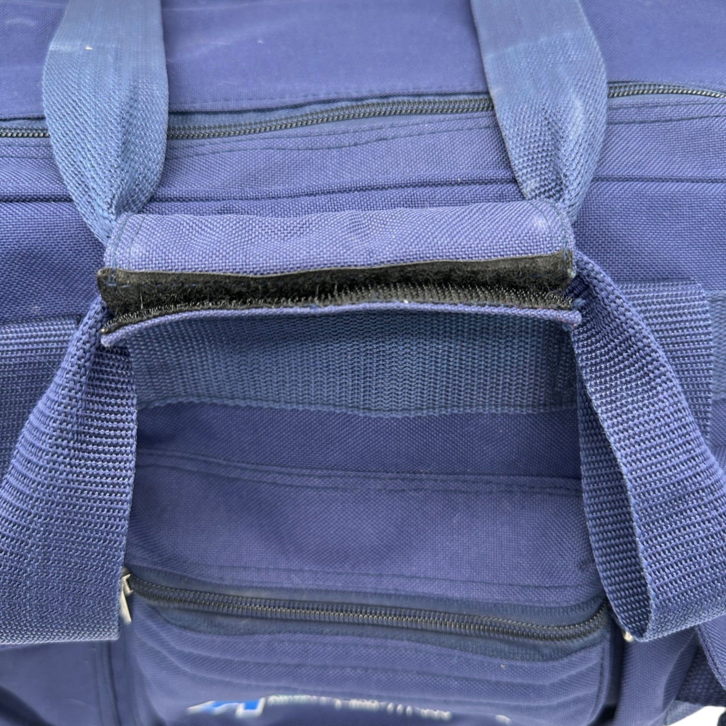 Shugon Blue Travel Duffel Bag Detachable Strap Multiple Compartments 19x11x9