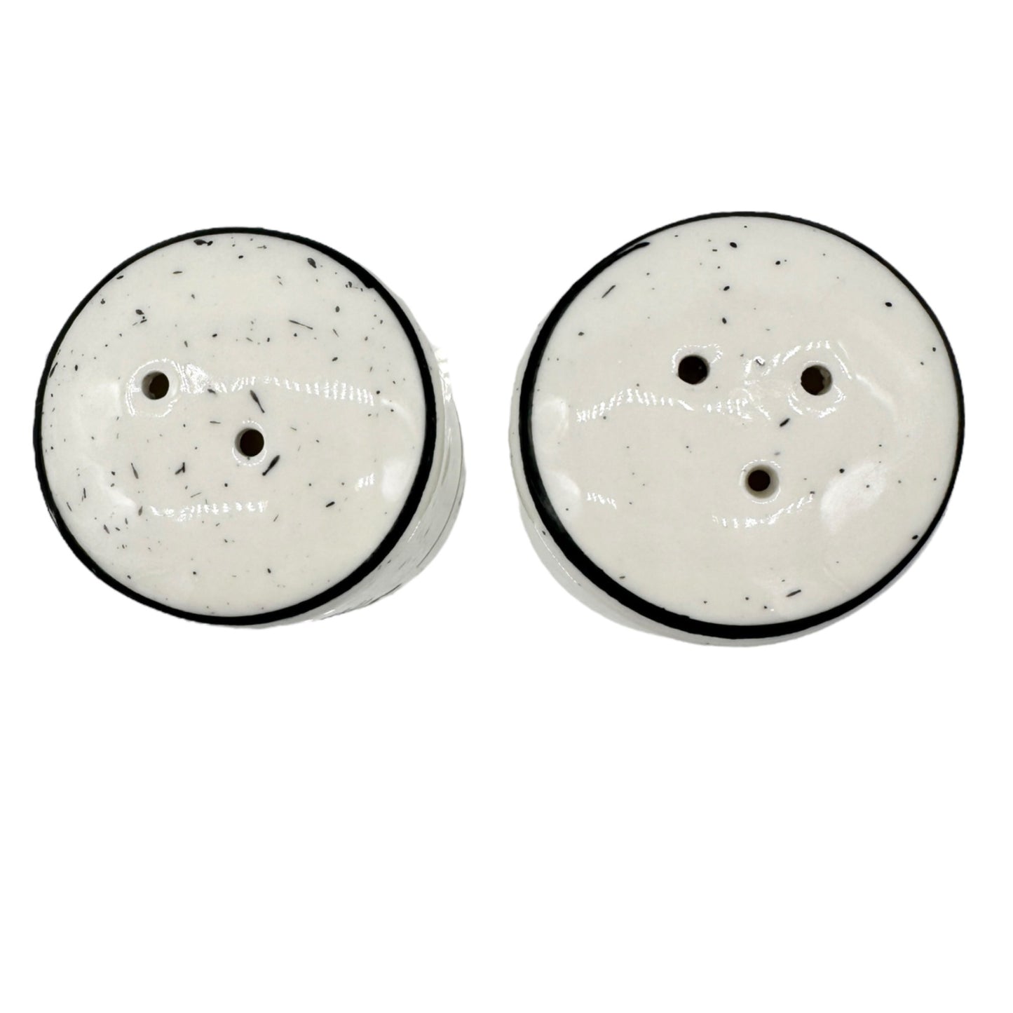 Primitives by Kathy Christmas Merry and Bright Ceramic Salt and Pepper Shakers