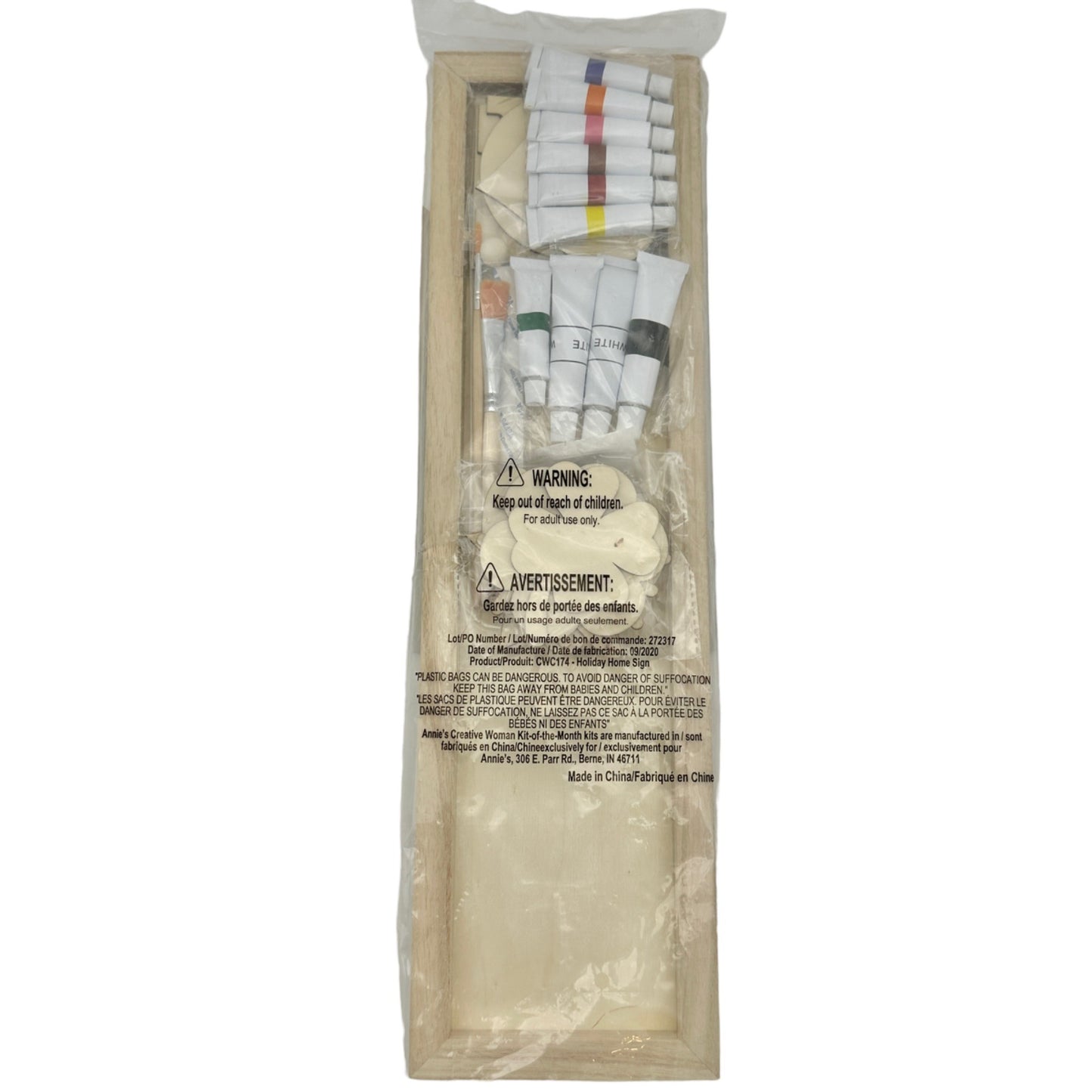 Annies Creative Woman Holiday Home Sign Kit With Seasonal Décor Pieces