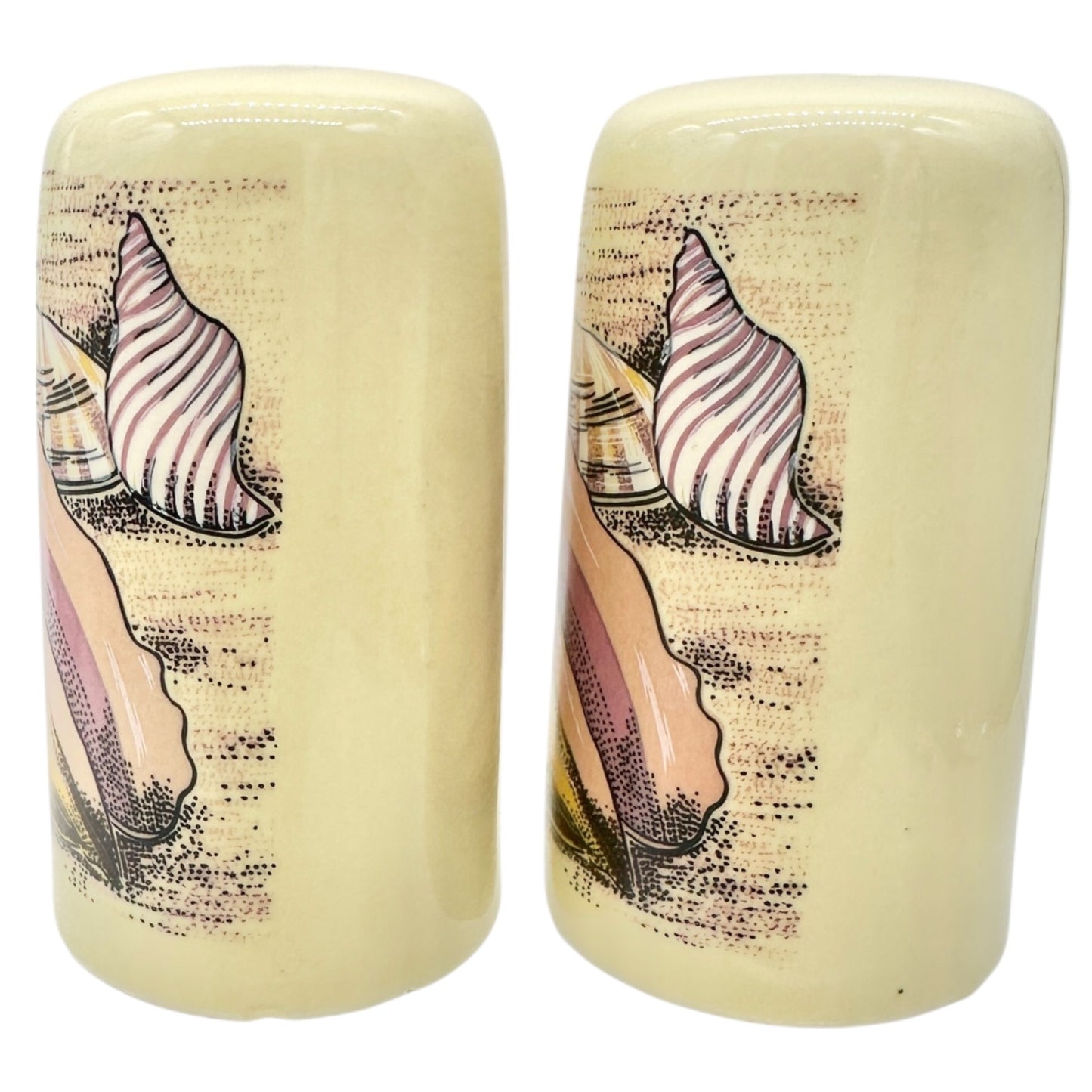 Vtg Myrtle Beach Ceramic Salt and Pepper Shakers Beach Shell Design 3" Souvenir