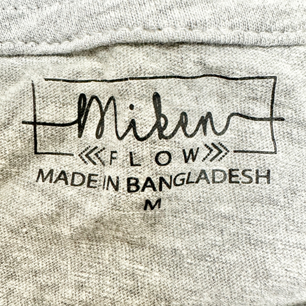 Miken Flow Long Sleeve Tee Shirt Womens M Sun and Moon Zodiac Graphic Design