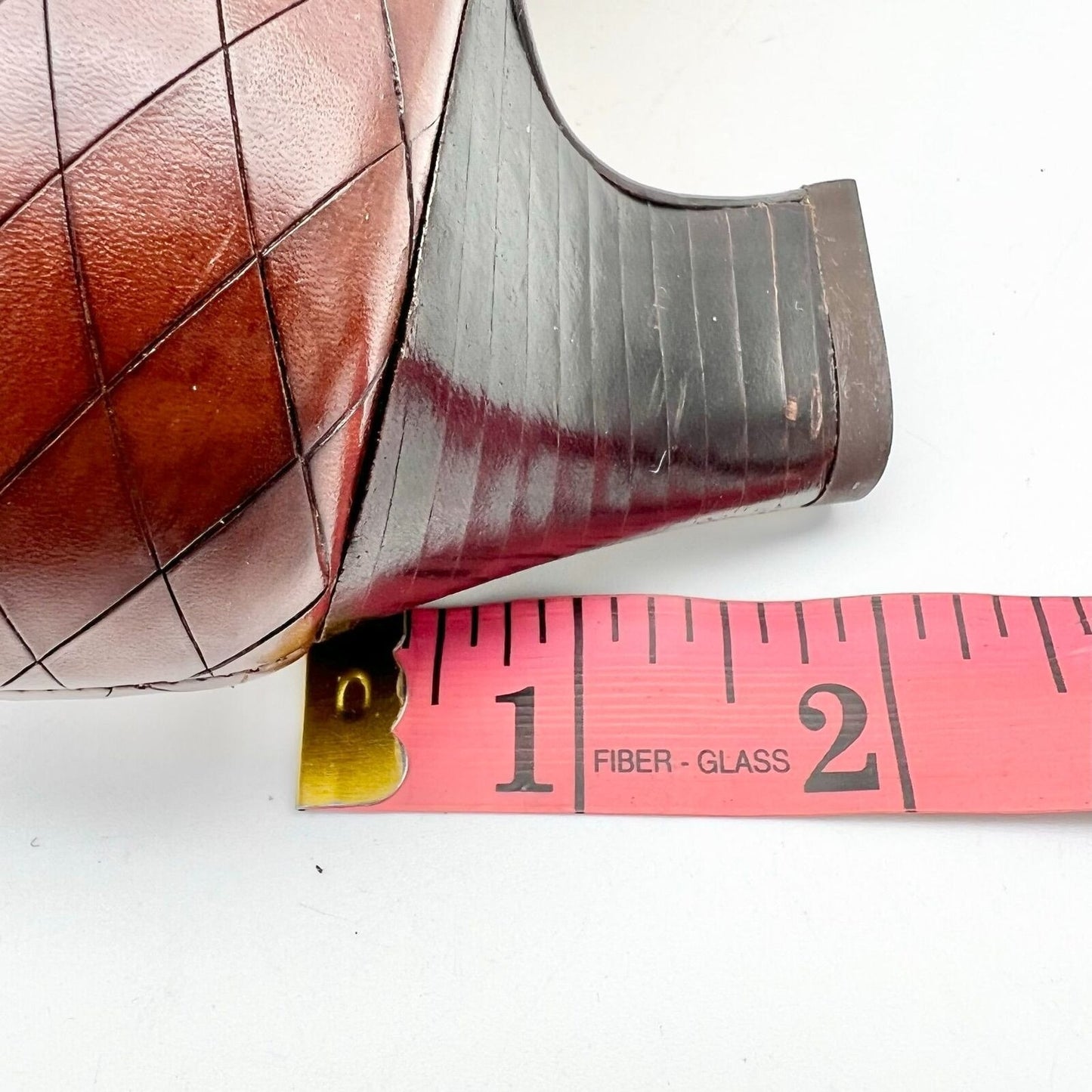 Benard Holtzman Pumps Brown 8M 2 inch Heel Diamond Pattern