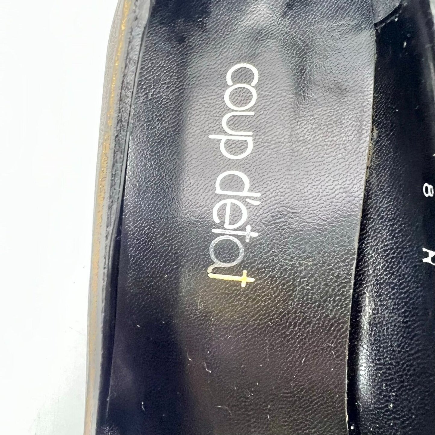 Coup d'etat Pumps 8 Gold 2.5 inch Heel Bow Flower Embellishment