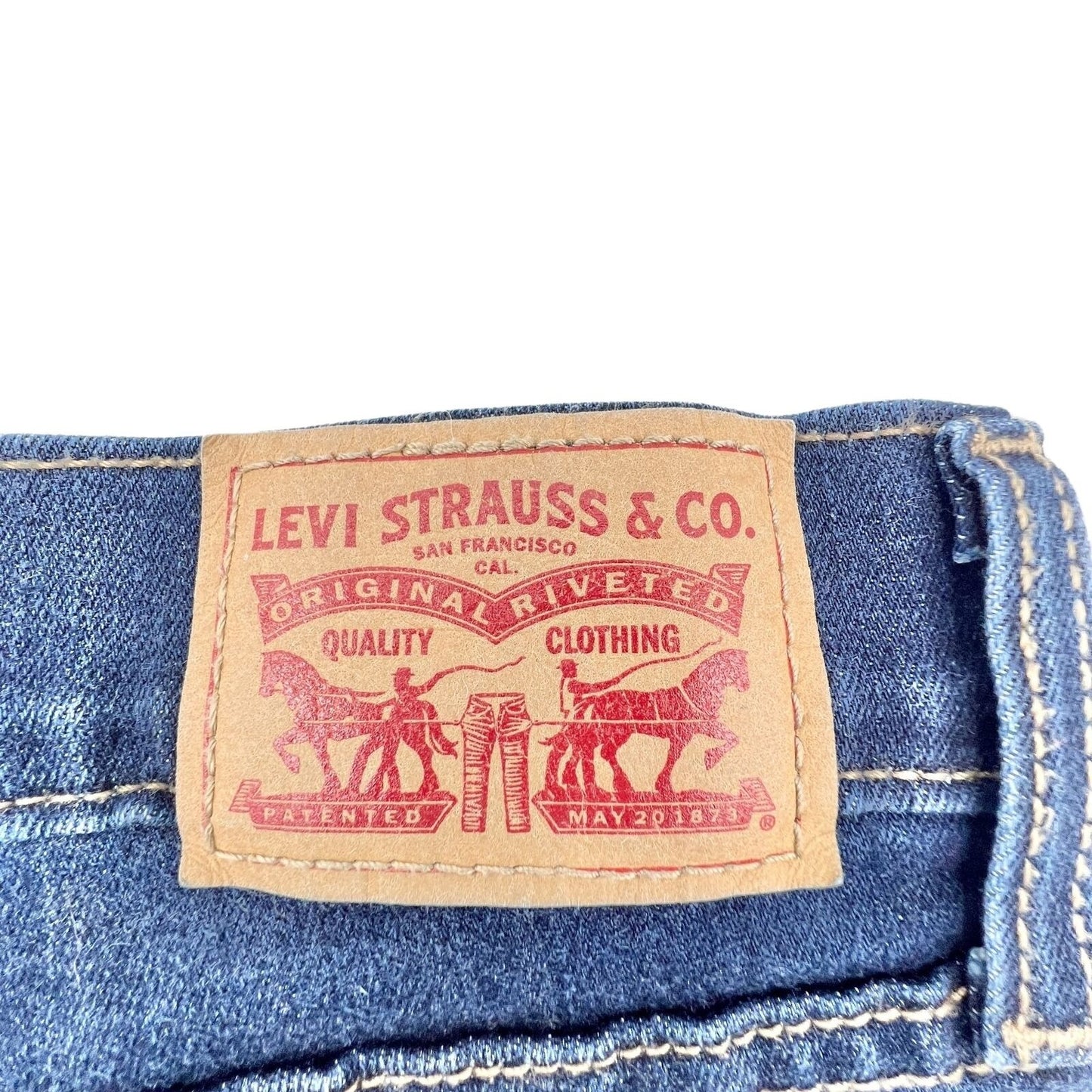 Levi Womens W28 Denim 5 Pocket Cuffed Shorts