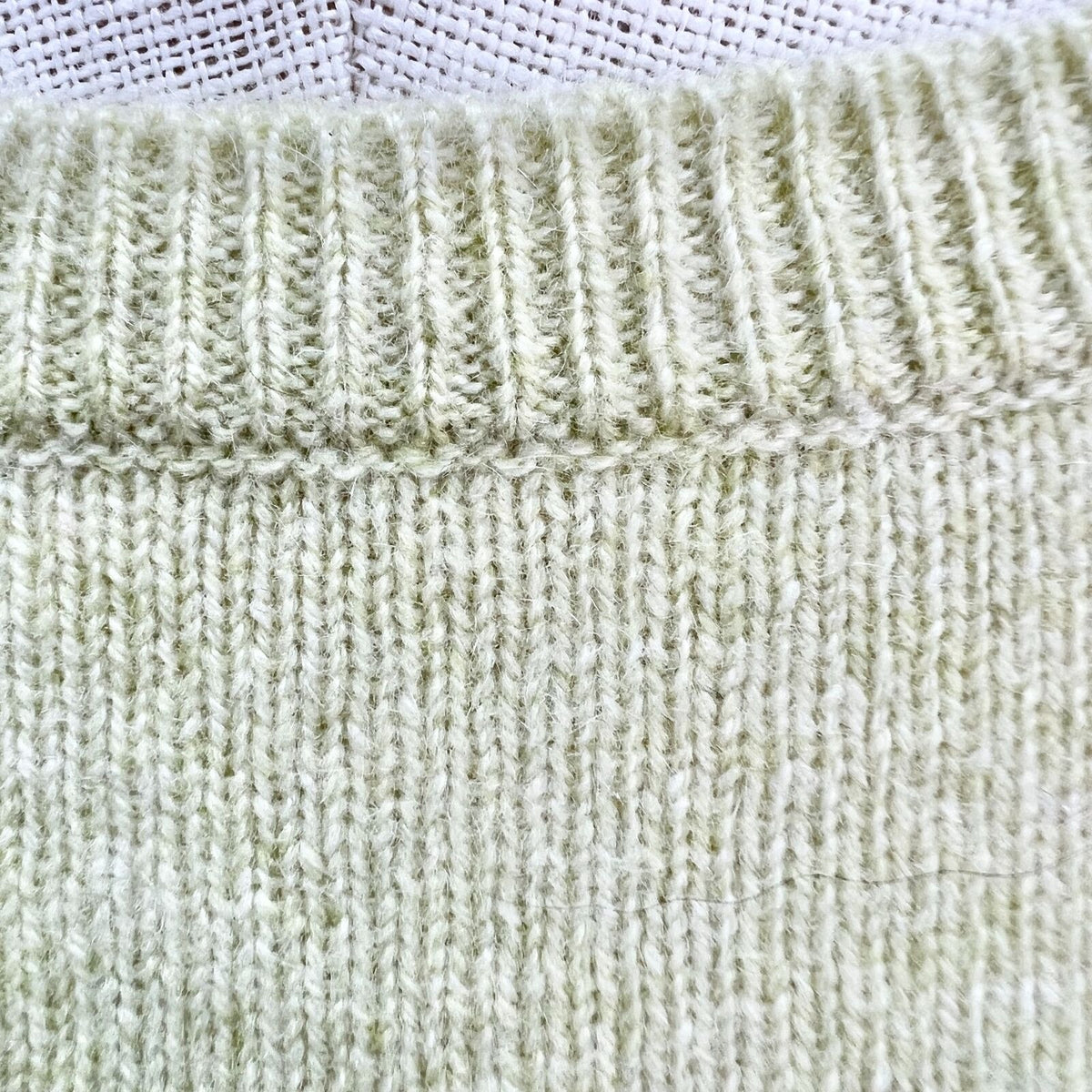 McDuff Cashmere Sweater Womens Small Spring Green Long Sleeves