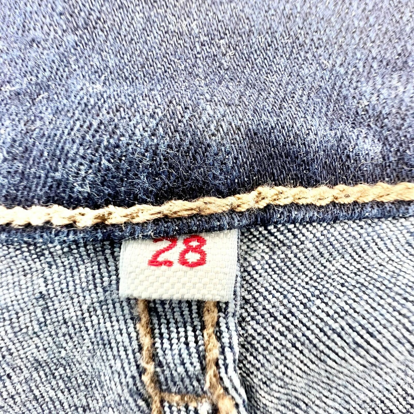 Levi Womens W28 Denim 5 Pocket Cuffed Shorts
