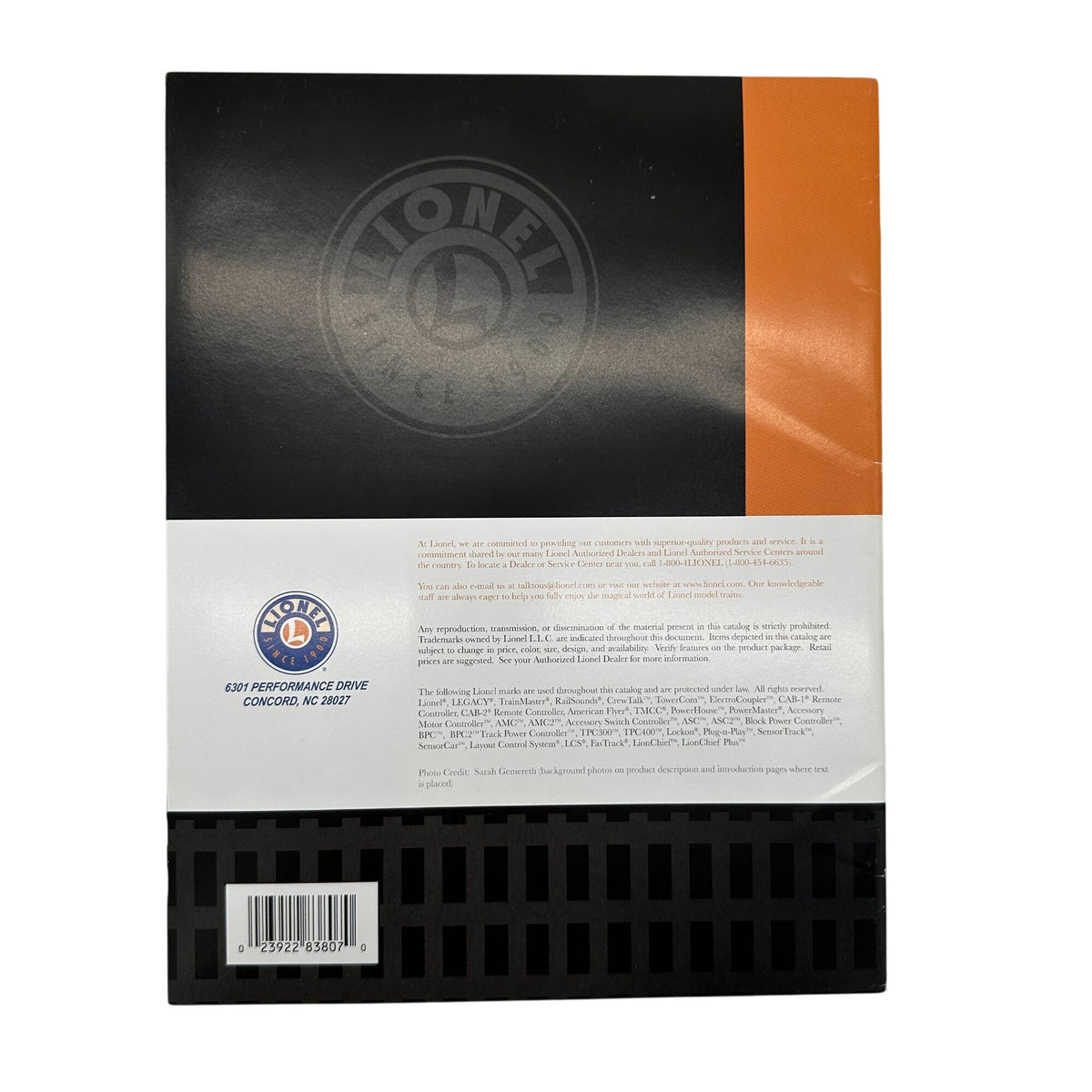 Lionel 2016-2017 Track and Power Catalog Model Train Accessories & Layout Ideas