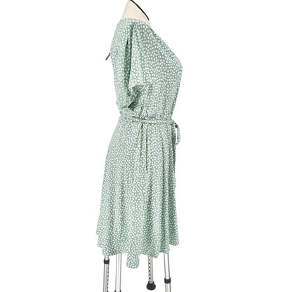 Mikarose Janae Dress 3X Sage Floral Print Waist Tie Short Sleeves Poly Blend NWT
