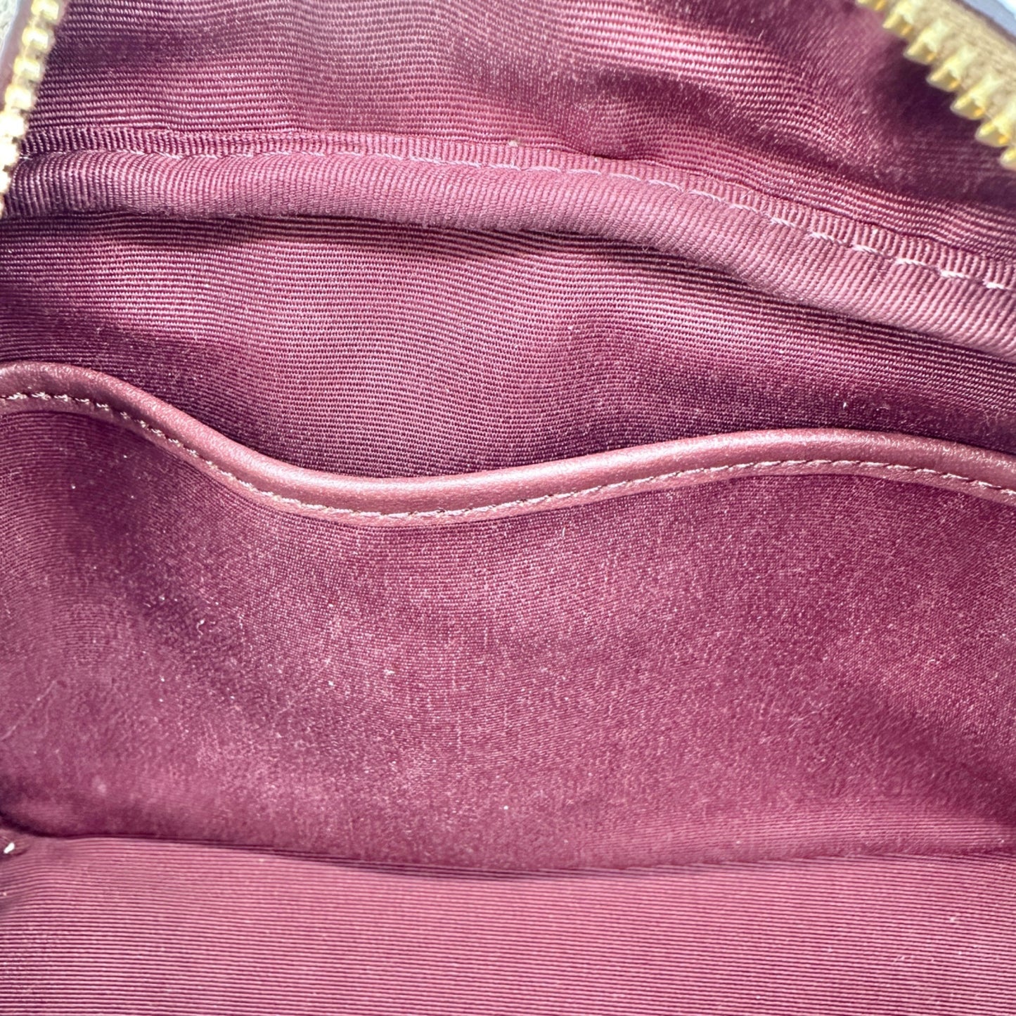 Coach Signature Canvas Wristlet With LOVE Graphic Design 8 x 4.5 x 3 Inches NWT