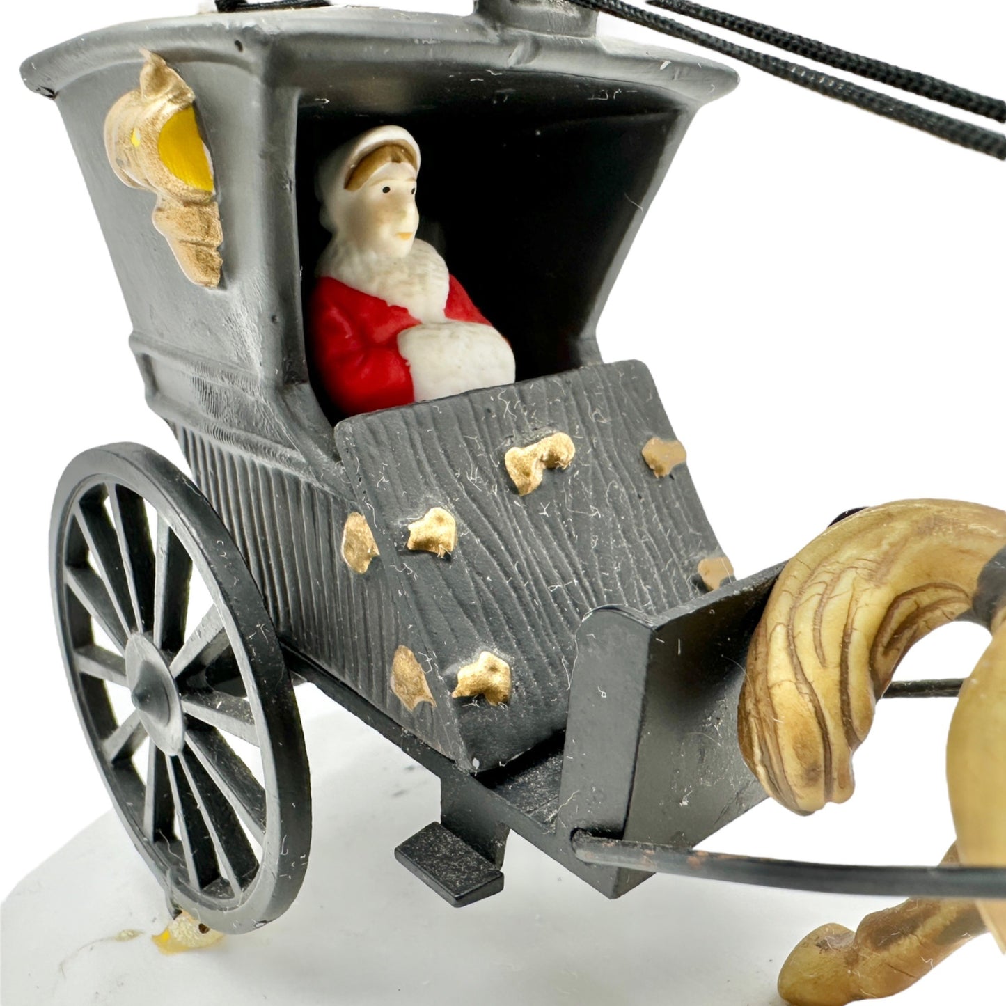 Vintage Dept 56 Kings Road Cab Figurine Horse Buggy 1989