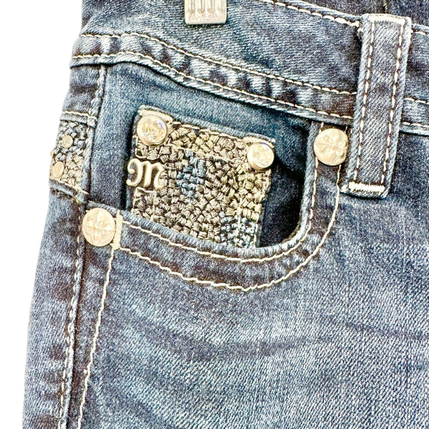 Miss Me Jeans Women's 26 Mid-Rise Boot Cut 5 Pocket Embellished EUC