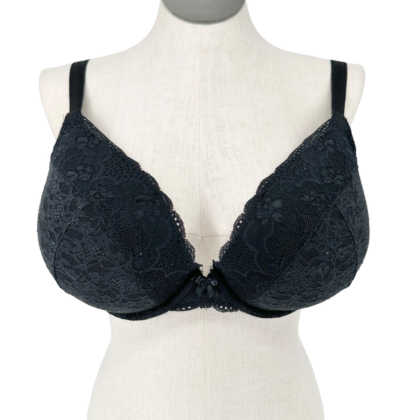 Torrid Bra 40DDD Black Push Up Plunge Padded Lace Straight Back