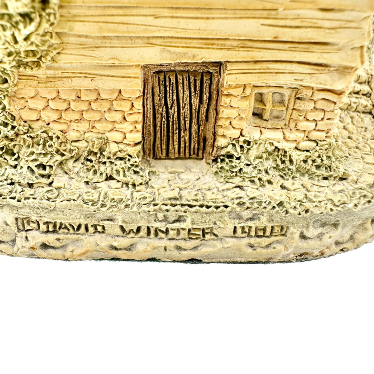 David Winter 1980 Wine Merchant Cottage Handcrafted Hand Painted Collectible