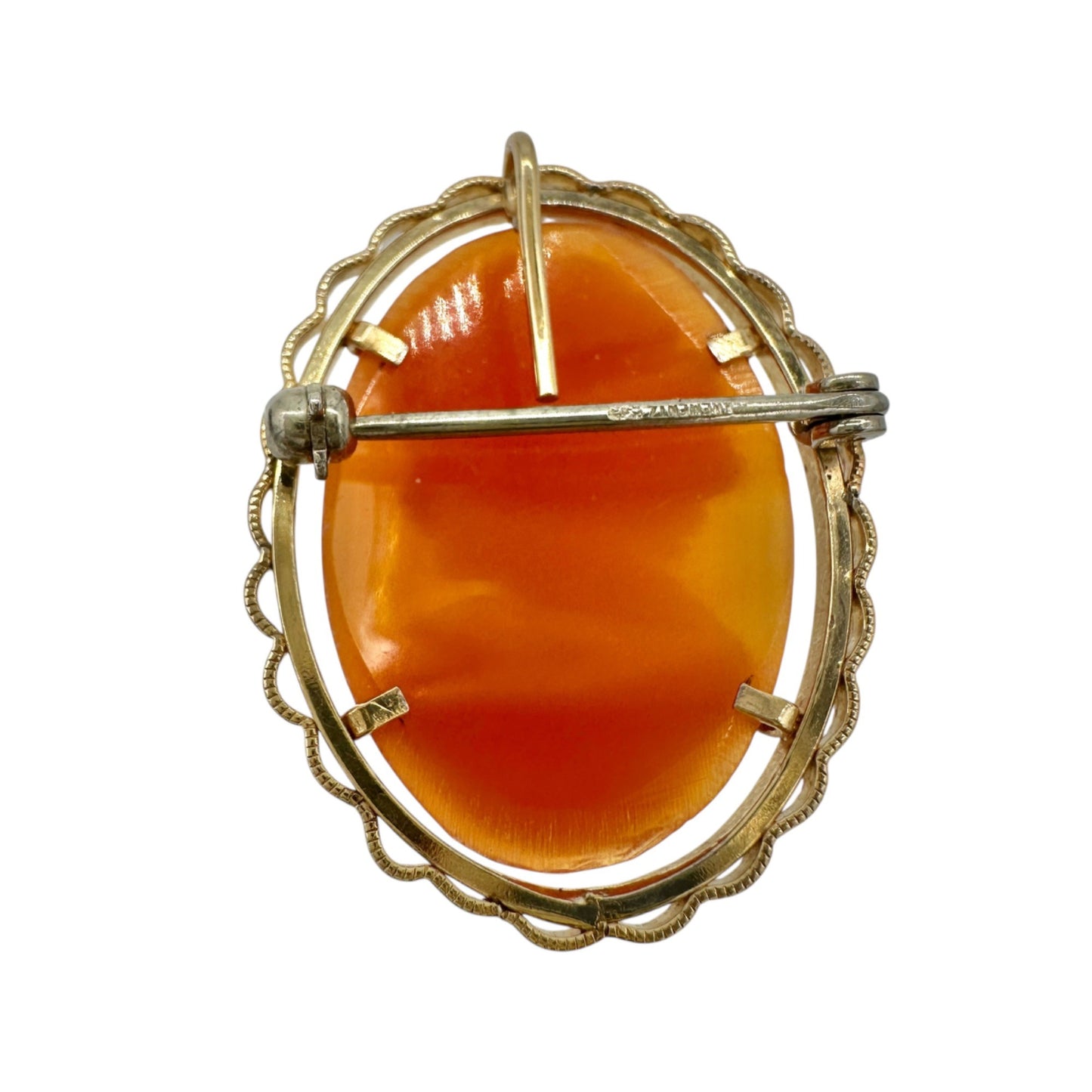 Vintage Shell Cameo Brooch or Pendant Oval Gold Tone Frame Dual Use Elegant