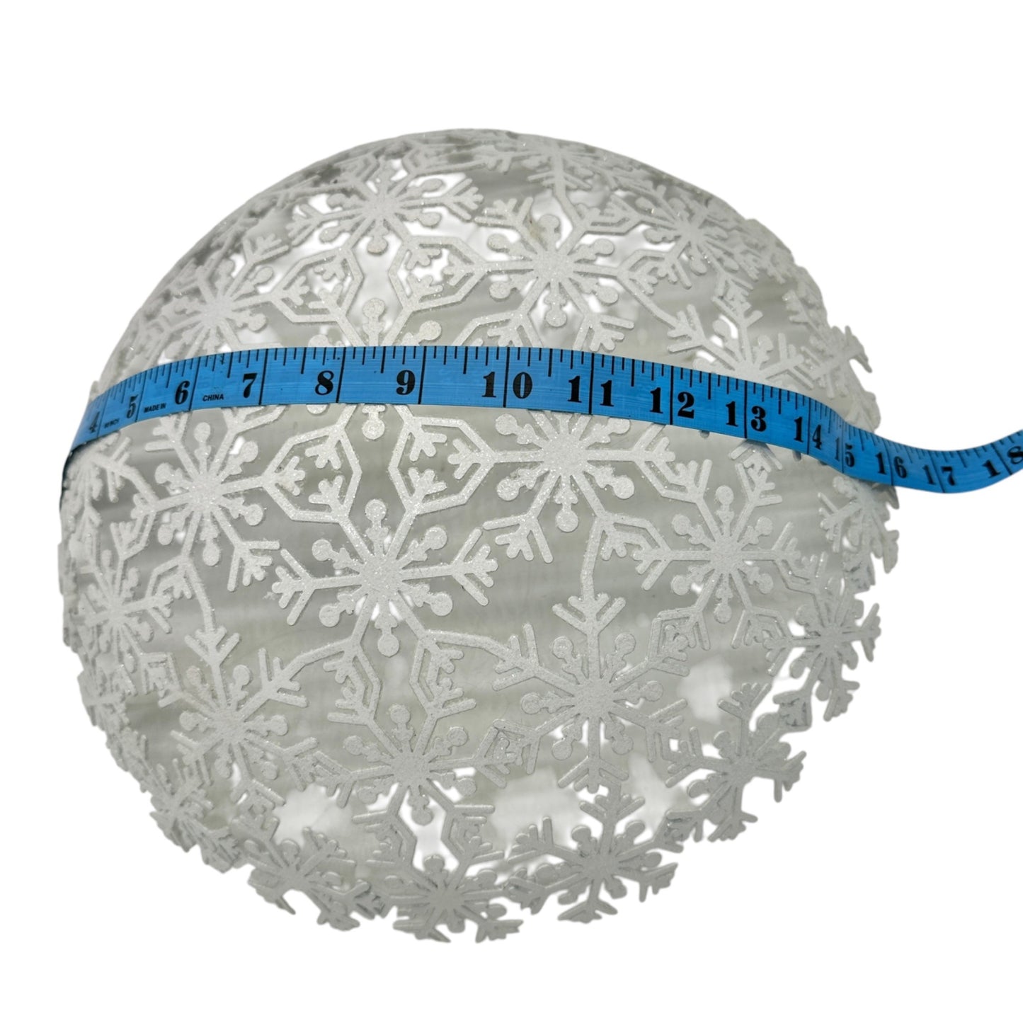 Snowflake Cutout Bowl White With White Garland and Blue White Ornaments Set