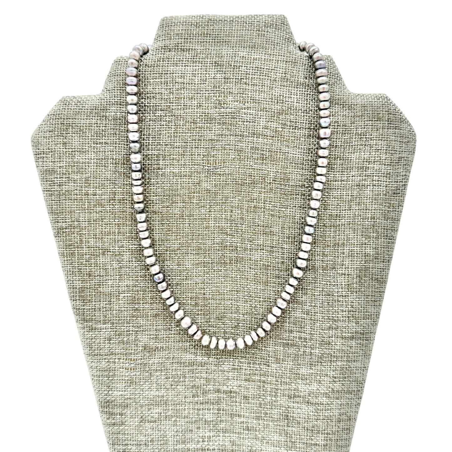 Premier Designs Necklace Shades of Gray 18 Inch Freshwater Pearl Necklace Toggle