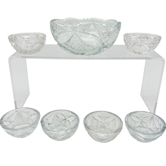 7 Pc Vtg Glass Berry Bowl Set Pattee Cross Design Scalloped Edge Child Tableware