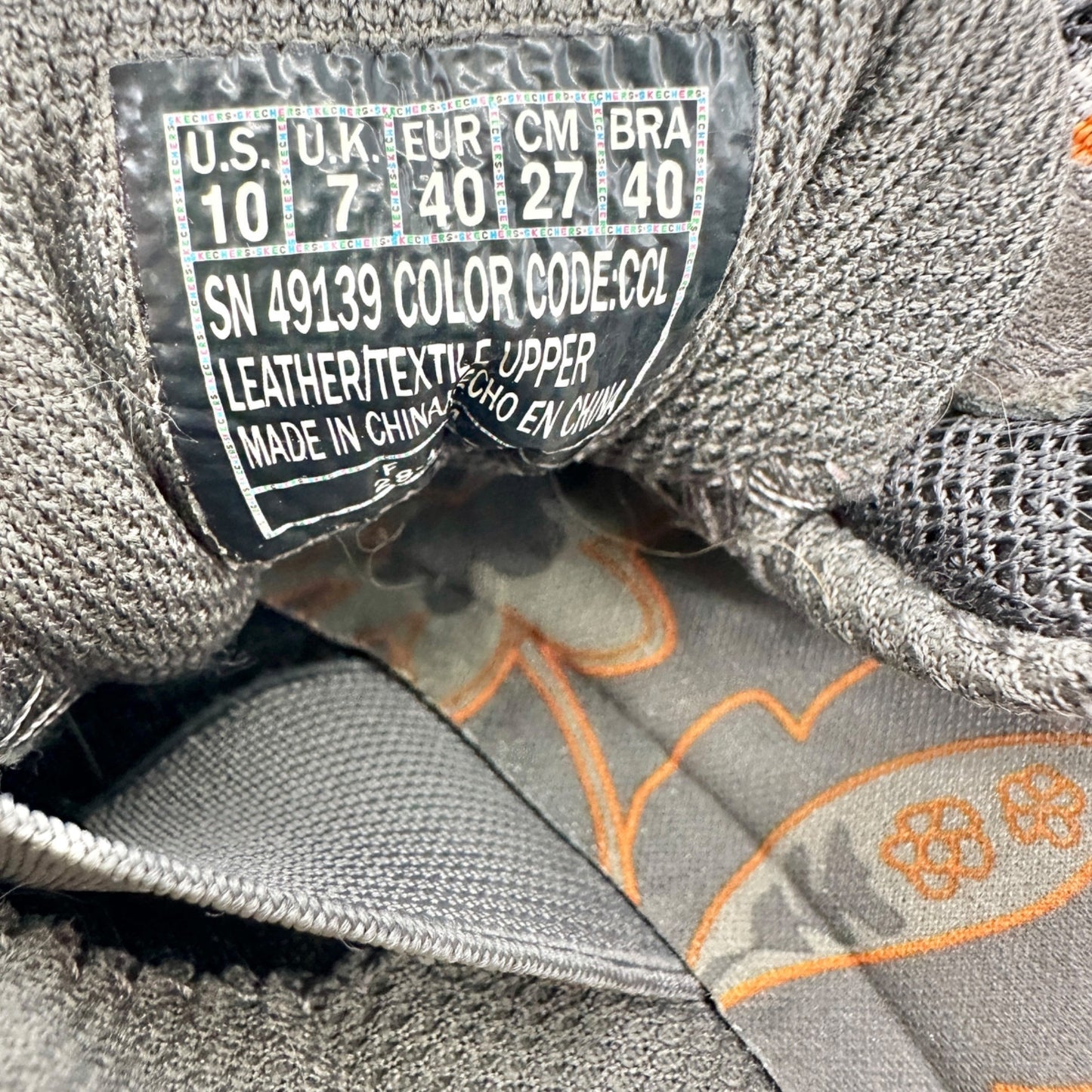 Skechers Sneakers Relaxed Fit Memory Foam Womens 10 Gray Orange Bungee Pull On