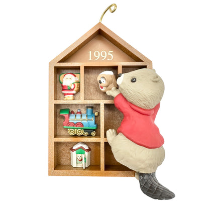 Keepsake Ornament Collectors Club 1995 Beaver Figurine With Display Shelf 4.5"H