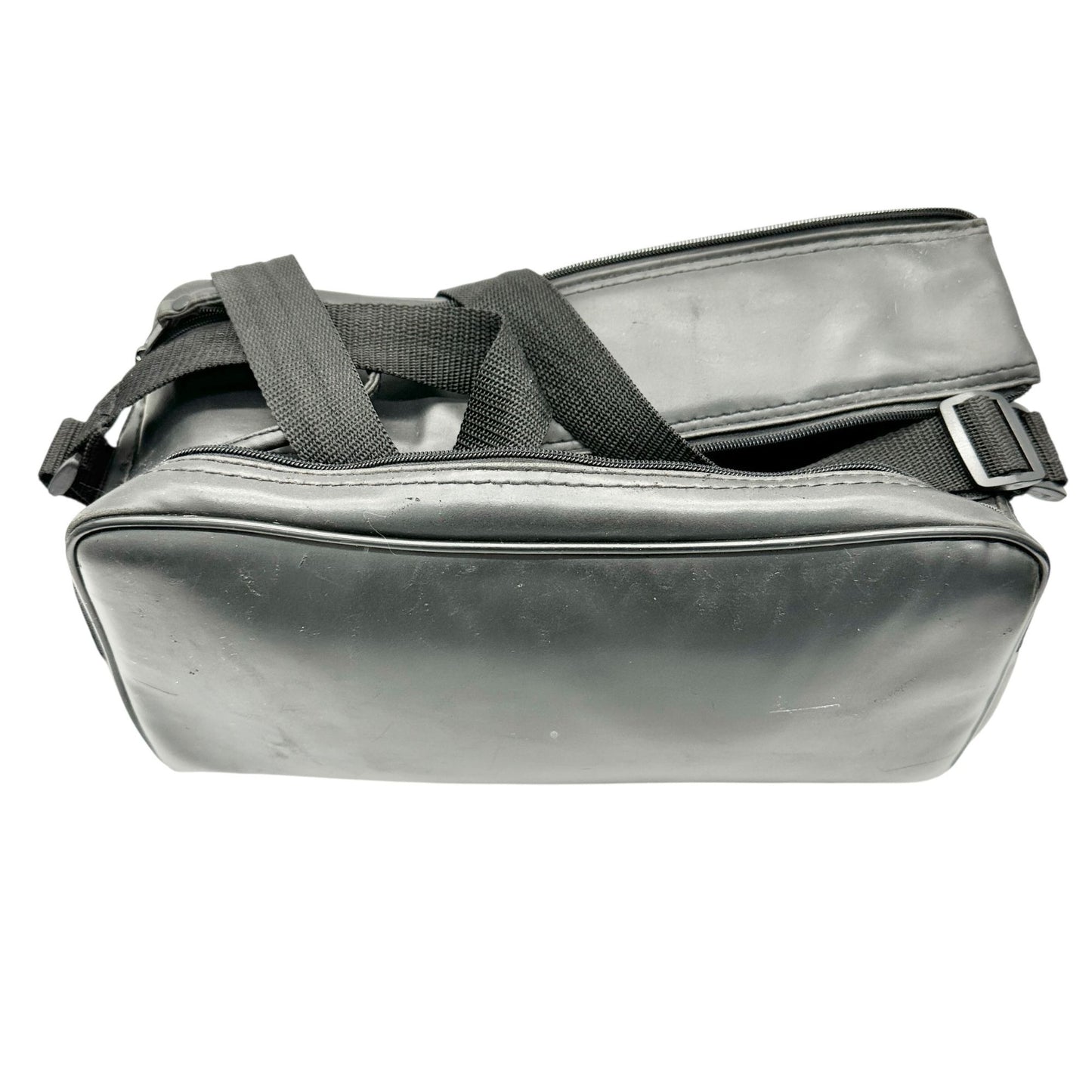 Sony Digital Handycam DCR-TRV320 Digital8 Camcorder Bundle Accessories and Case