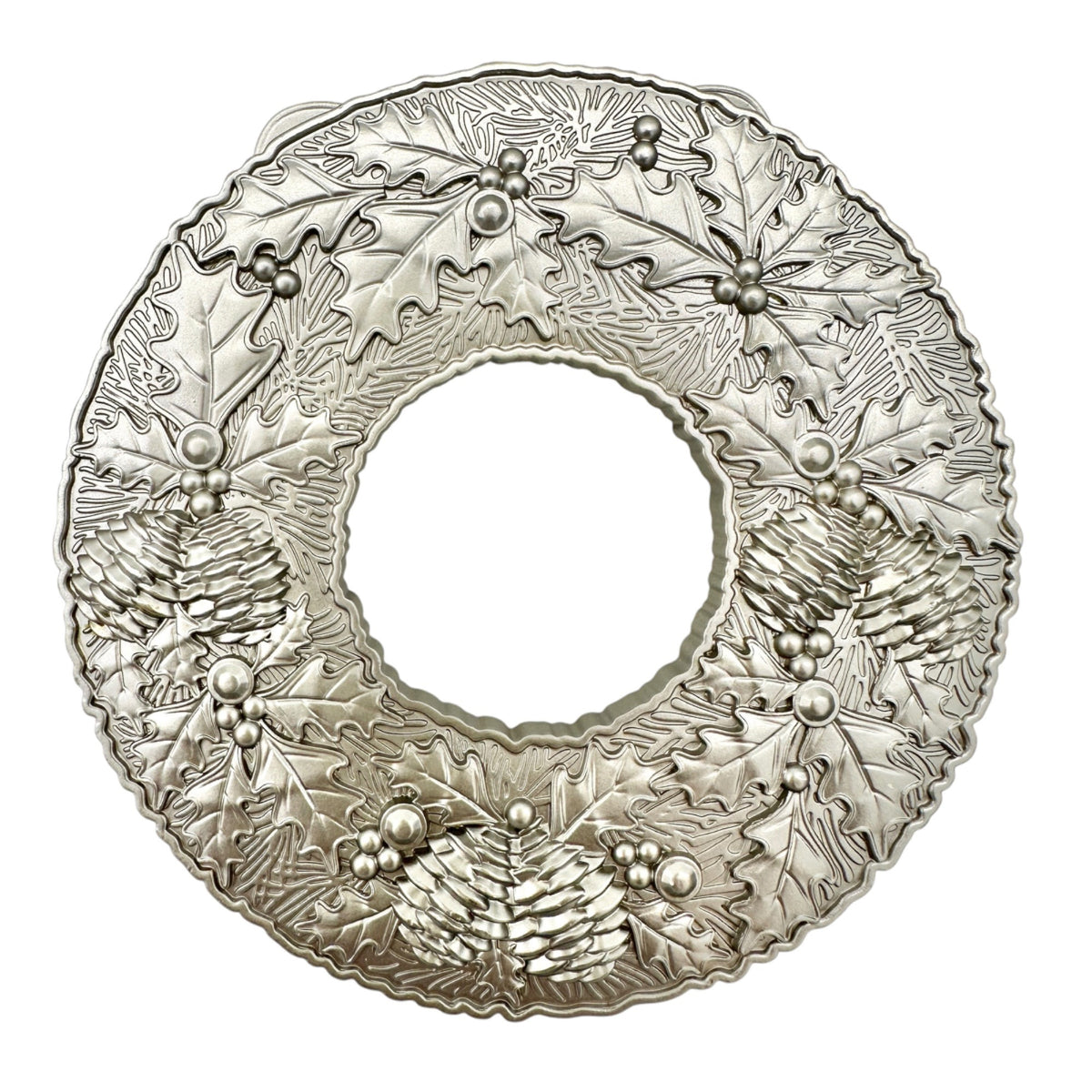 Hallmark Keepsake 2016 Holiday Wreath Ornament With Box Silvertone Metal 3" Dia