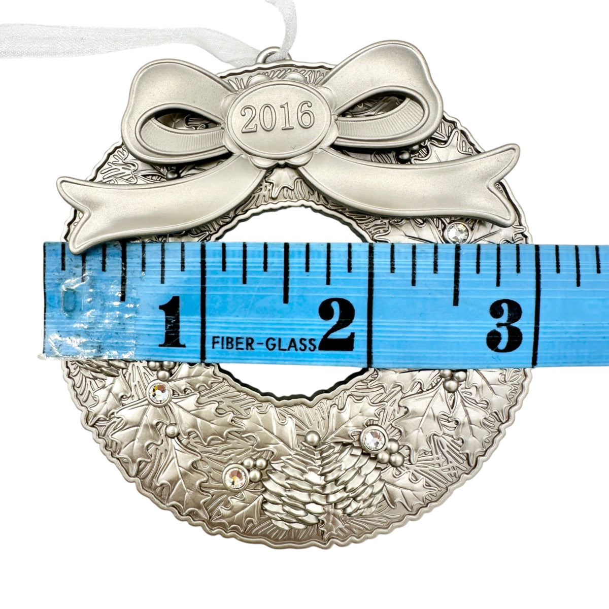 Hallmark Keepsake 2016 Holiday Wreath Ornament With Box Silvertone Metal 3" Dia
