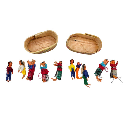 Vintage 1970s Guatemalan 1.25 In Worry Dolls Set Of 10 In Original Handmade Box
