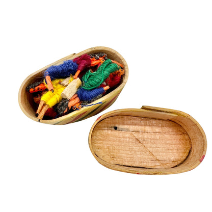 Vintage 1970s Guatemalan 1.25 In Worry Dolls Set Of 10 In Original Handmade Box