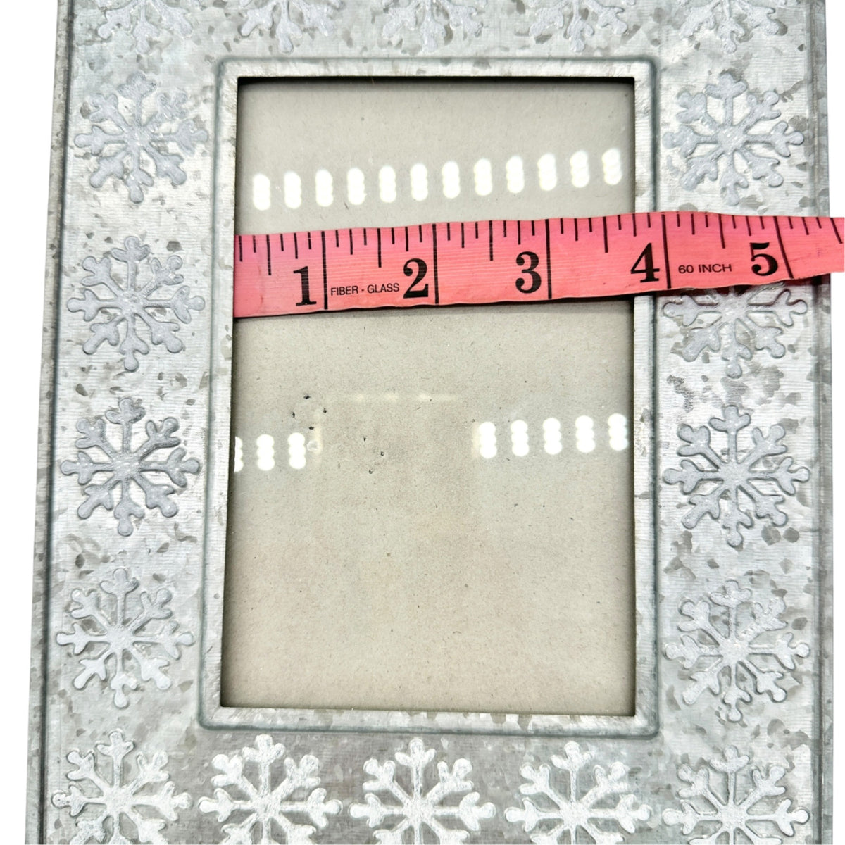 Silver White Snowflake Picture Frame 9x7 Holds 4x6 Photo Winter Holiday Decor