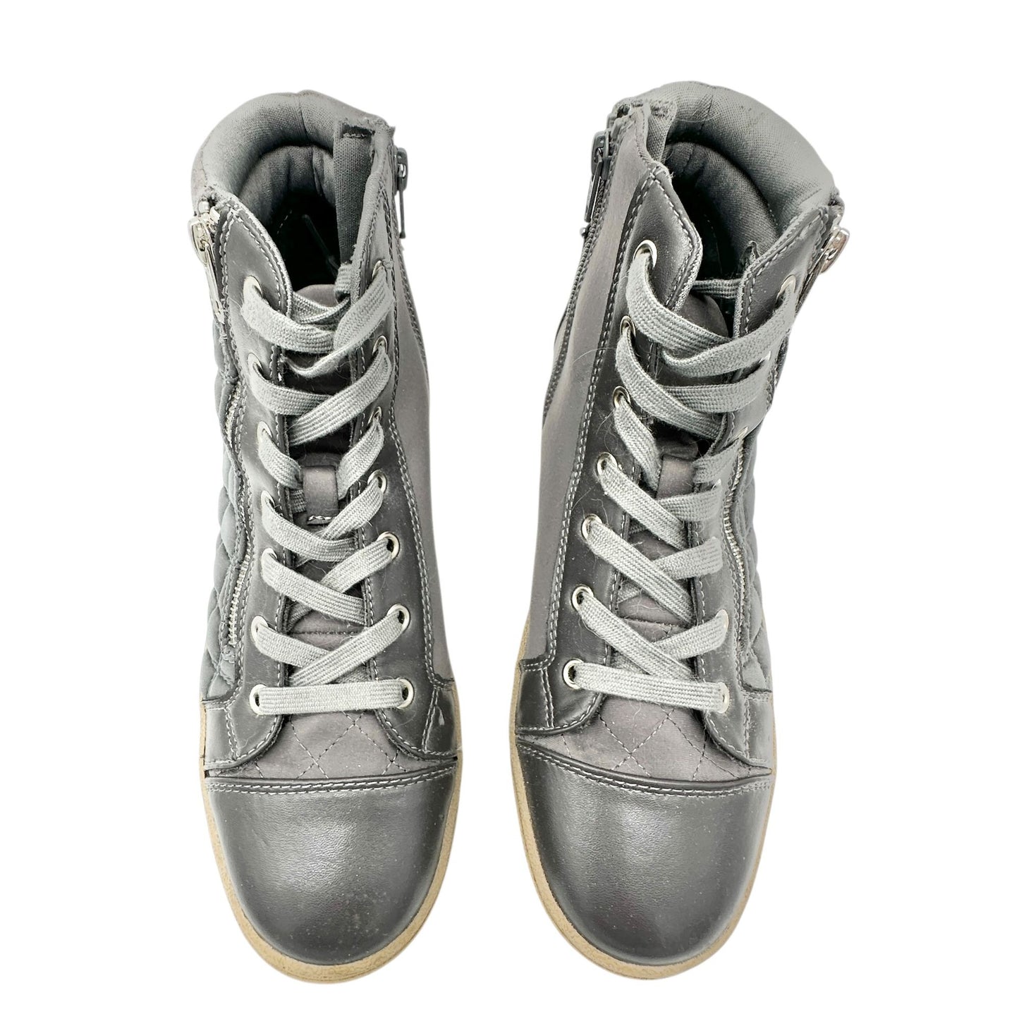 Juicy Couture Quilted High-Top Sneakers Womens Sz 10 Gray Faux Leather Side Zip