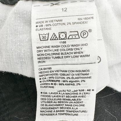 Old Navy Shorts Womens Size 12 Black Everyday Mid-Rise Cotton Blend 7 in Inseam