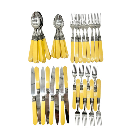 40 Piece Cutlery Set Yellow Handles with 8 ea Knives Forks Spoons Dessert Forks