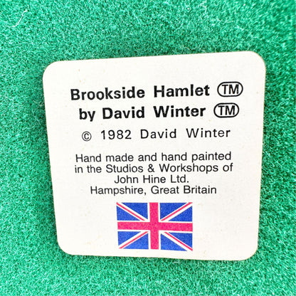 David Winter Cottages 1982 Brookside Hamlet Handcrafted Hand Painted Collectible