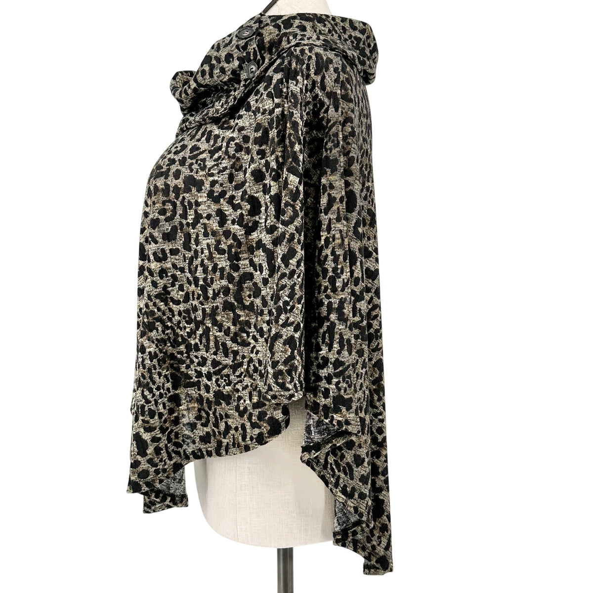 Leopard Print Cowl Neck Poncho Top With Button Details Size 2X By I.N. Studio